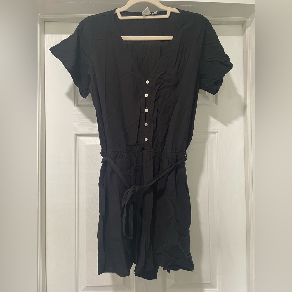 GAP Black and White Buttoned Tie Front Romper